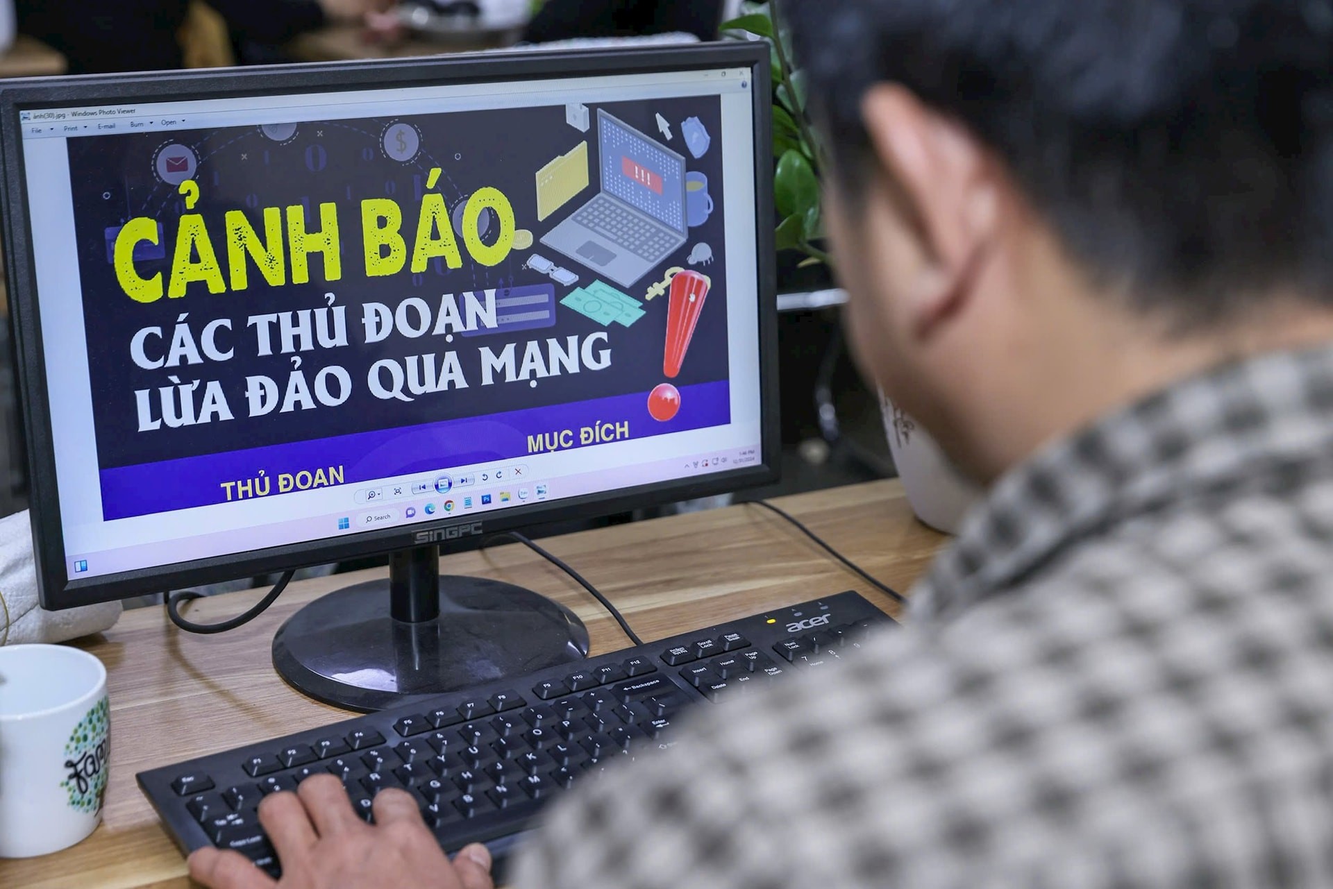 Người dân cần cảnh giác để tránh “sập bẫy” trước thủ đoạn của các đối tượng lừa đảo.