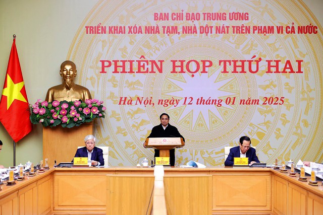 Thủ tướng Chính phủ Phạm Minh Chính khai mạc phiên họp.