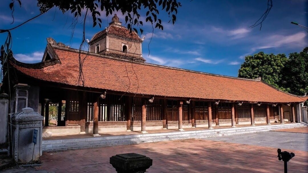 Chùa Dâu – Dấu ấn cổ xưa của Phật giáo Việt Nam 6 Chùa Dâu là địa điểm linh thiêng của Phật tử. (Ảnh Báo Dân Tộc)
