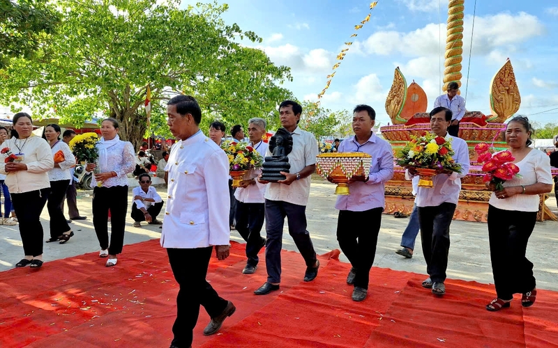 Le ruoc tuong Phat nghi thuc trong Le hoi Chroi Rum Chek cua dong bao Khmer 65777 1 1