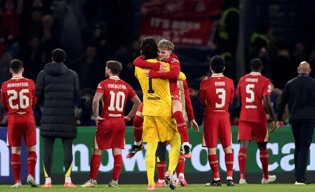 Liverpool gianh chien thang qua cam tren san cua PSG58