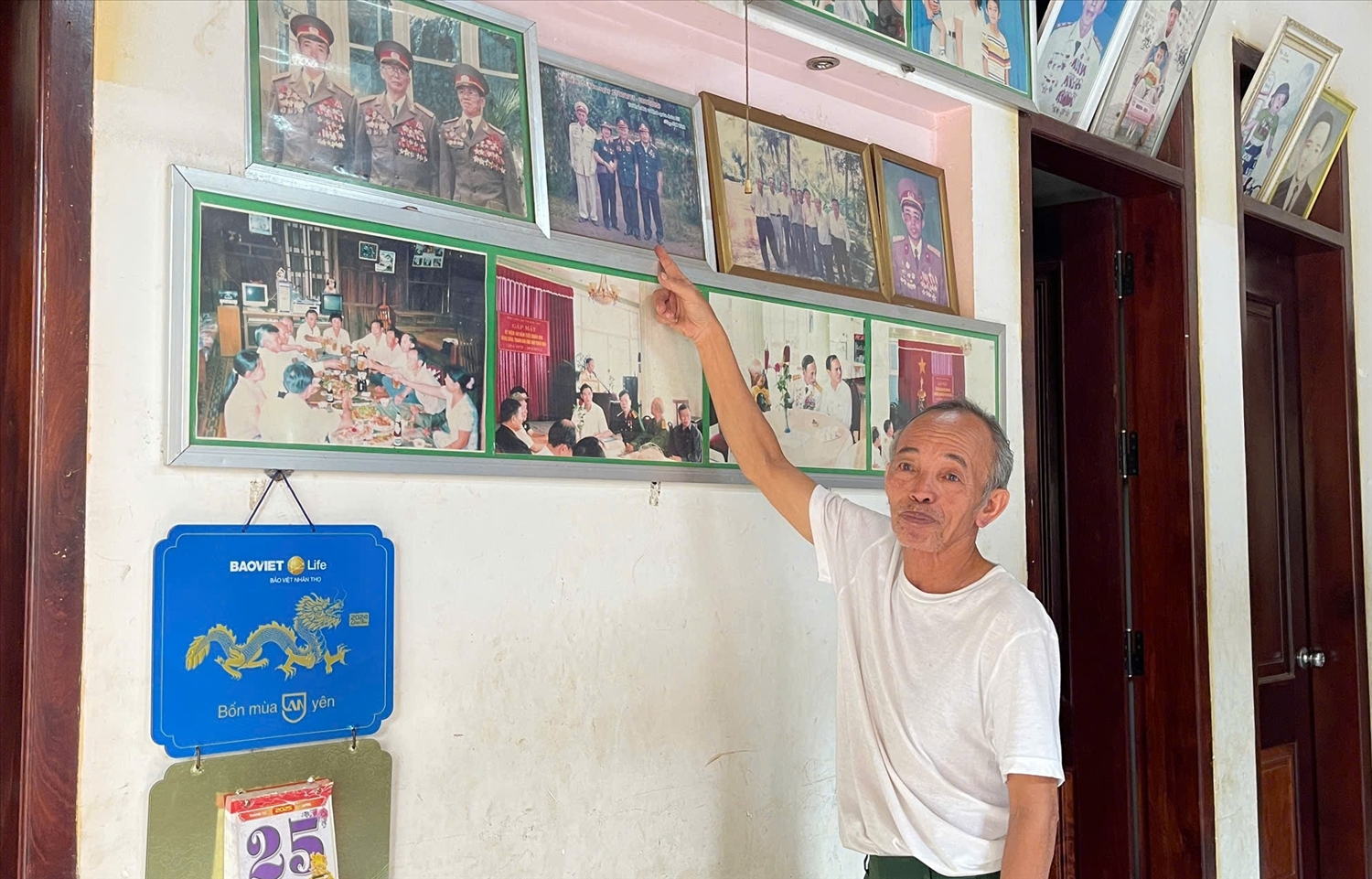“Hành trình tri” ân của cựu chiến binh Nguyễn Văn Tính 4 Cựu chiến binh Nguyễn Văn Tính chia sẻ về những đồng đội