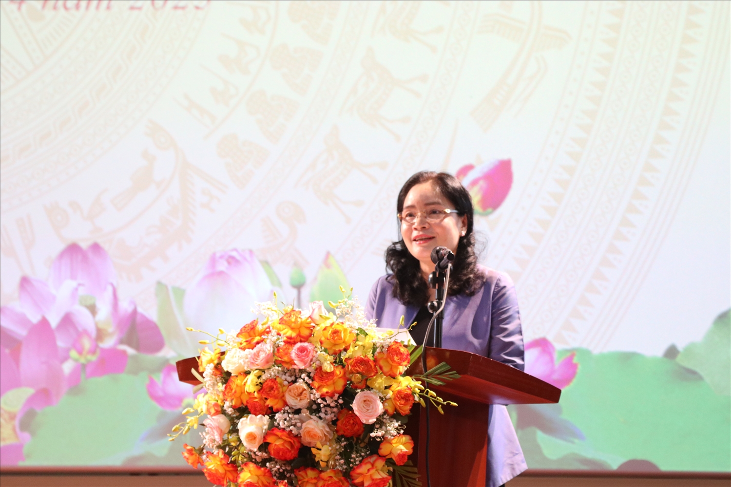 Làng Văn hóa du lịch các Dân tộc Việt Nam: Cầu nối gìn giữ, lan tỏa văn hóa các dân tộc 3 Thứ trưởng Bộ VHTT&DL Trịnh Thị Thủy phát biểu tại Hội nghị