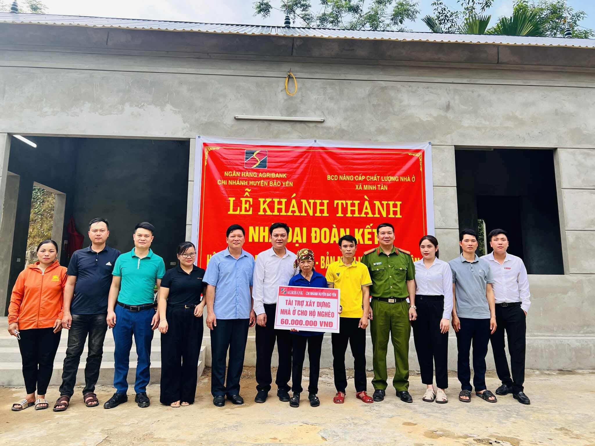 Agribank Chi nhánh huyện Bảo Yên: Gắn kết phát triển kinh tế và trách nhiệm cộng đồng 8 Hỗ trợ xoá nhà tạm cho người dân (ảnh truyền hình Bảo Yên )