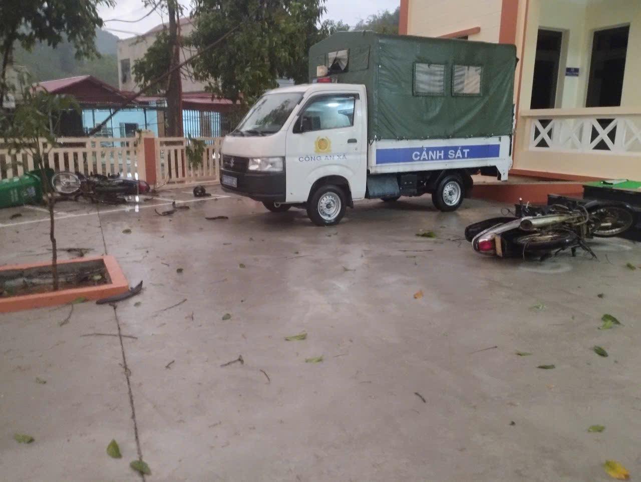 Bảo Yên thiệt hại gần 400 triệu đồng sau trận mưa giông đêm 9/5 10 Cơ sở hạ tầng hư hỏng, giao thông gián đoạn (ảnh truyền hình Bảo Yên )