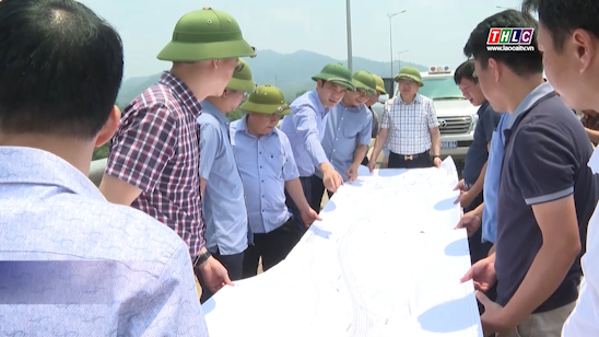 Doan cong tac cua Bo Nong nghiep va Moi truong kiem tra thuc te. 4566