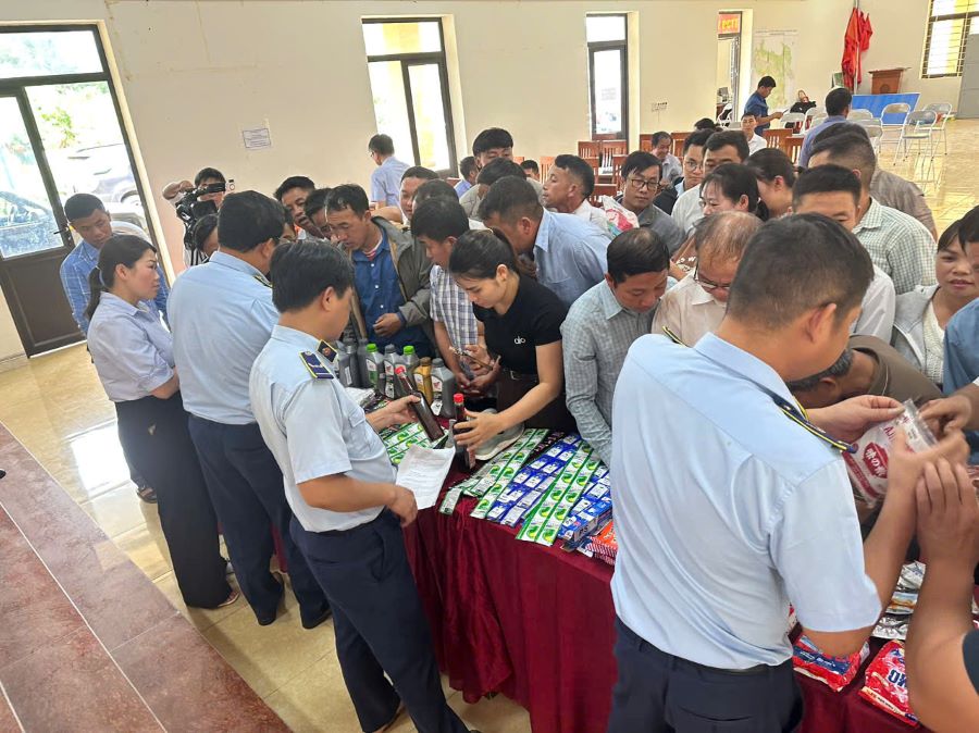 Yên Bái đẩy mạnh tuyên truyền quyền lợi người tiêu dùng trong thời đại số 3 Hội Bảo vệ người tiêu dùng tỉnh mong muốn xây dựng một môi trường tiêu dùng lành mạnh (ảnh CTTĐT tỉnh Yên Bái )