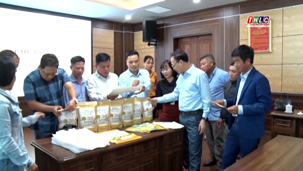 Huyen Van Ban co 43 san pham duoc cap chung nhan OCOP. 566677
