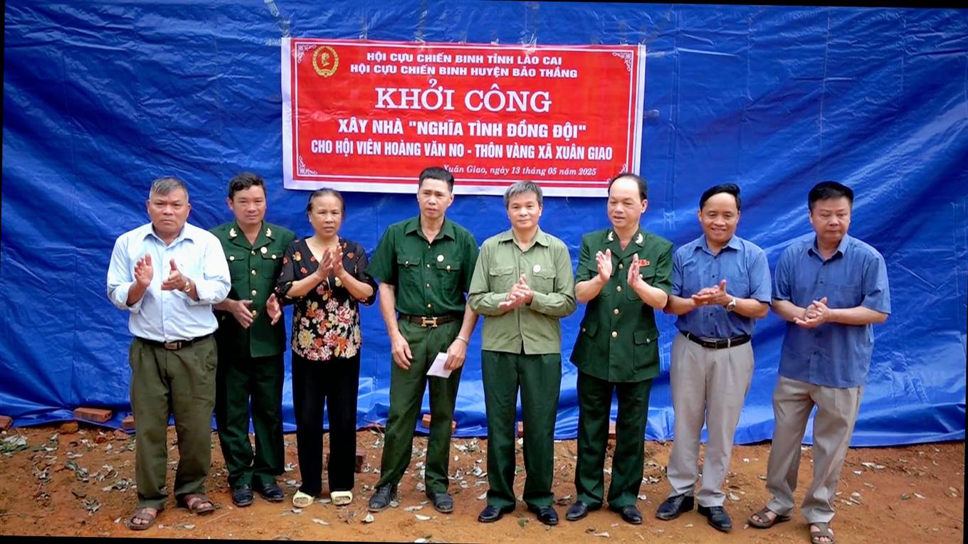 Khoi cong xay dung nha cho CCB Hoang Van No 45566