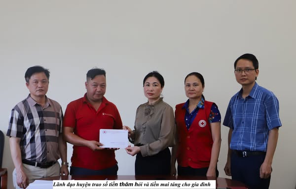 LANH DAO HUYEN BAT XAT KIEM TRA CONG TAC PHONG CHONG THIEN TAI. 45566