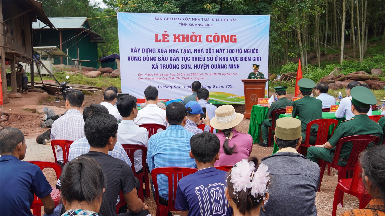 Le khoi cong xay dung 100 can nha cho dong bao DTTS o xa Truong Son huyen Quang Ninh Quang Binh 5466