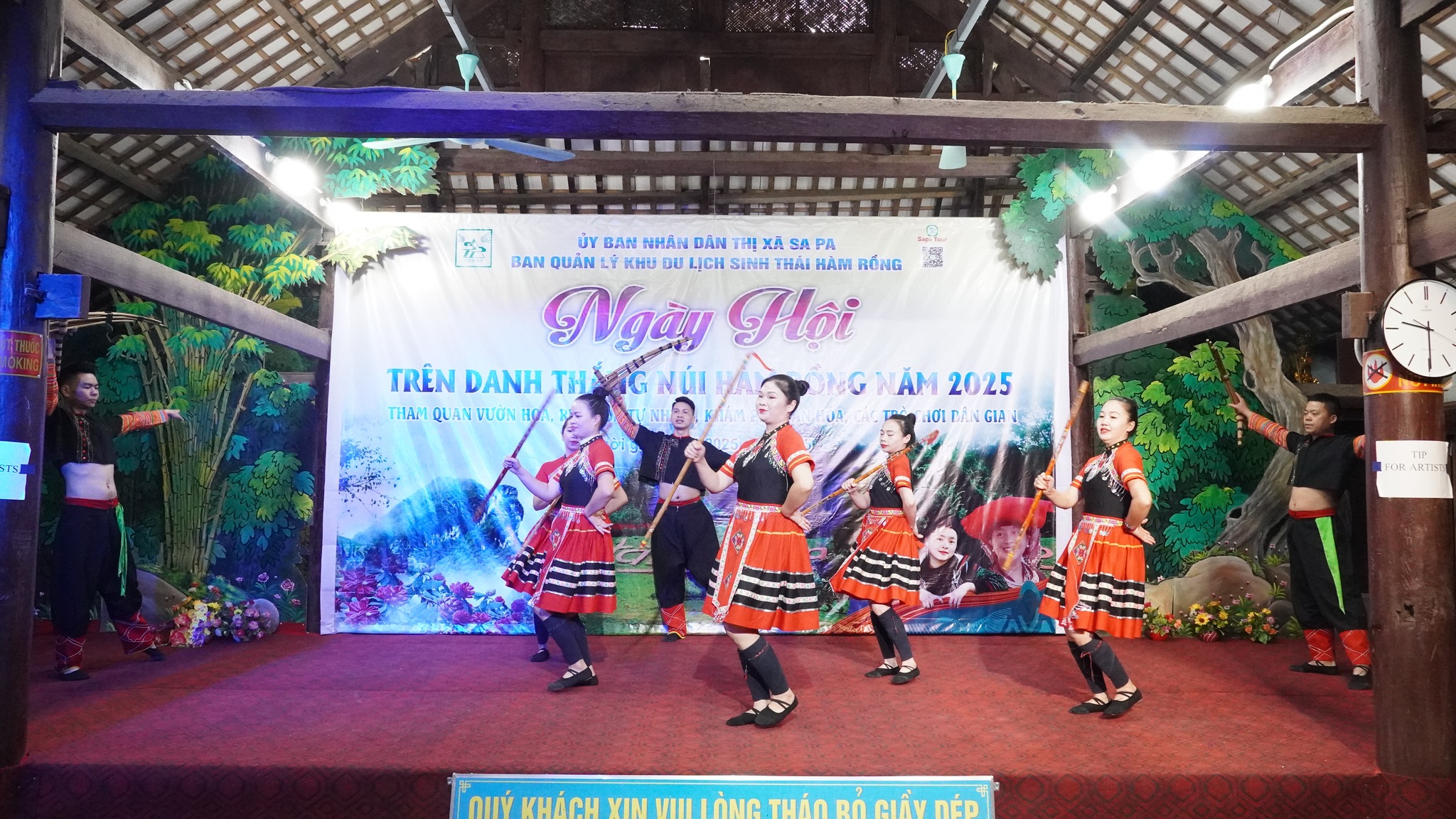 Nhung tiet muc mang dam dau an ban dia nhu mua xoe k 5667