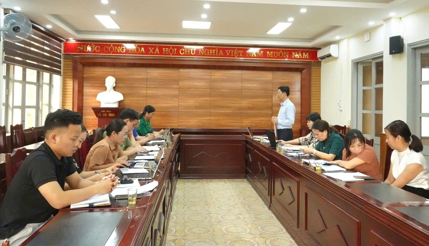 Bắc Hà (Lào Cai): Giải pháp để kết quả phòng chống tảo hôn mang tính bền vững 5 Sở Y tế Lào Cai làm việc với UBND huyện Bắc Hà về công tác phòng chống tảo hôn, hôn nhân cận huyết thống