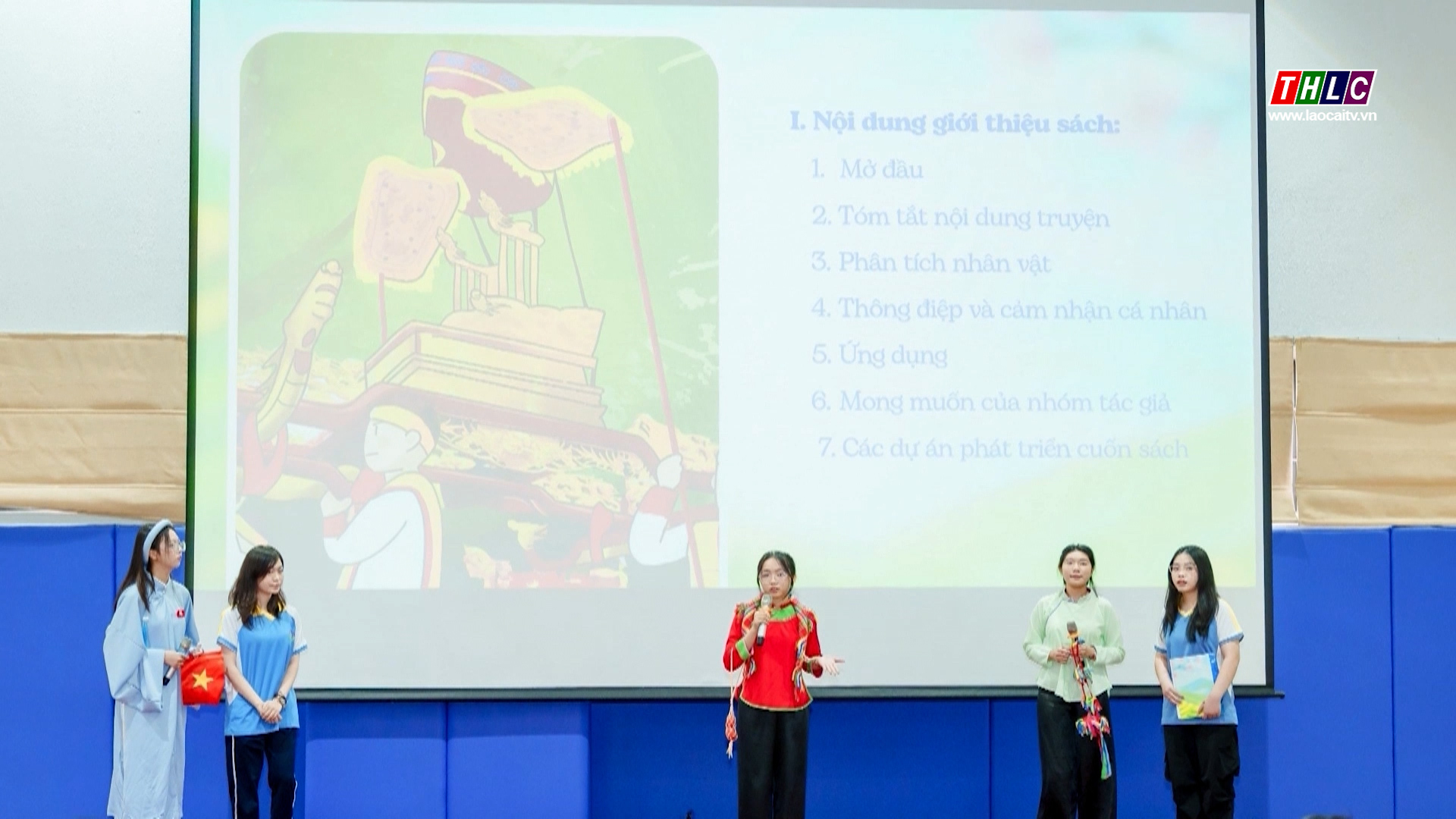 Tac pham la nhung ghi chep ve ban sac van hoa cac dan toc tai Lao Cai noi rieng va Viet Nam noi chung