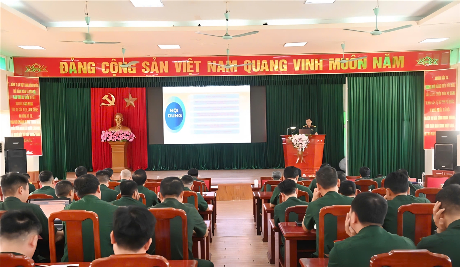 Toan canh Lop boi duong kien thuc dan toc nam 2025 345366