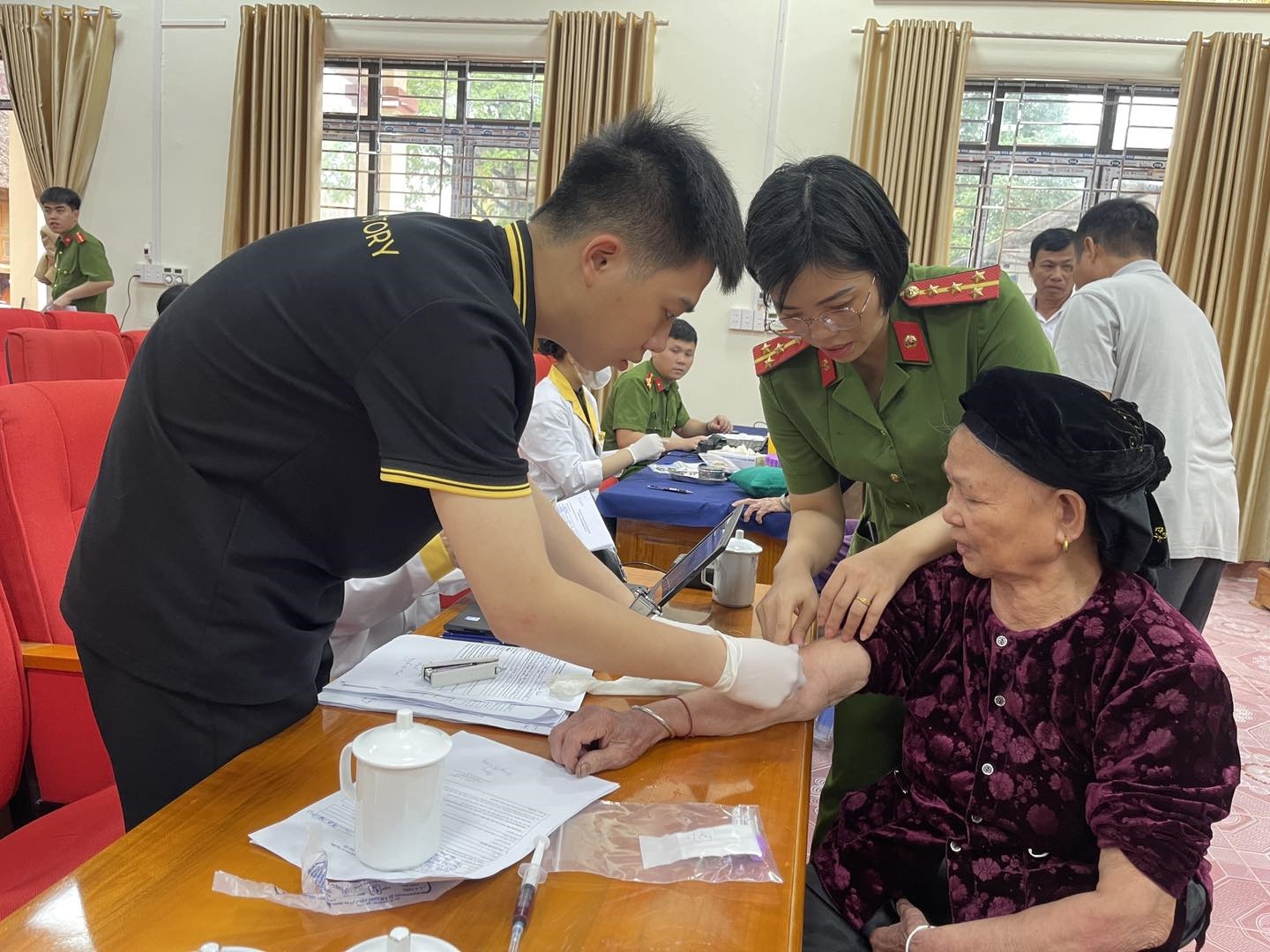 Viec lay mau ADN cho than nhan cac gia dinh liet si chua xac dinh duoc thong tin la buoc chuan bi dau tien 45656