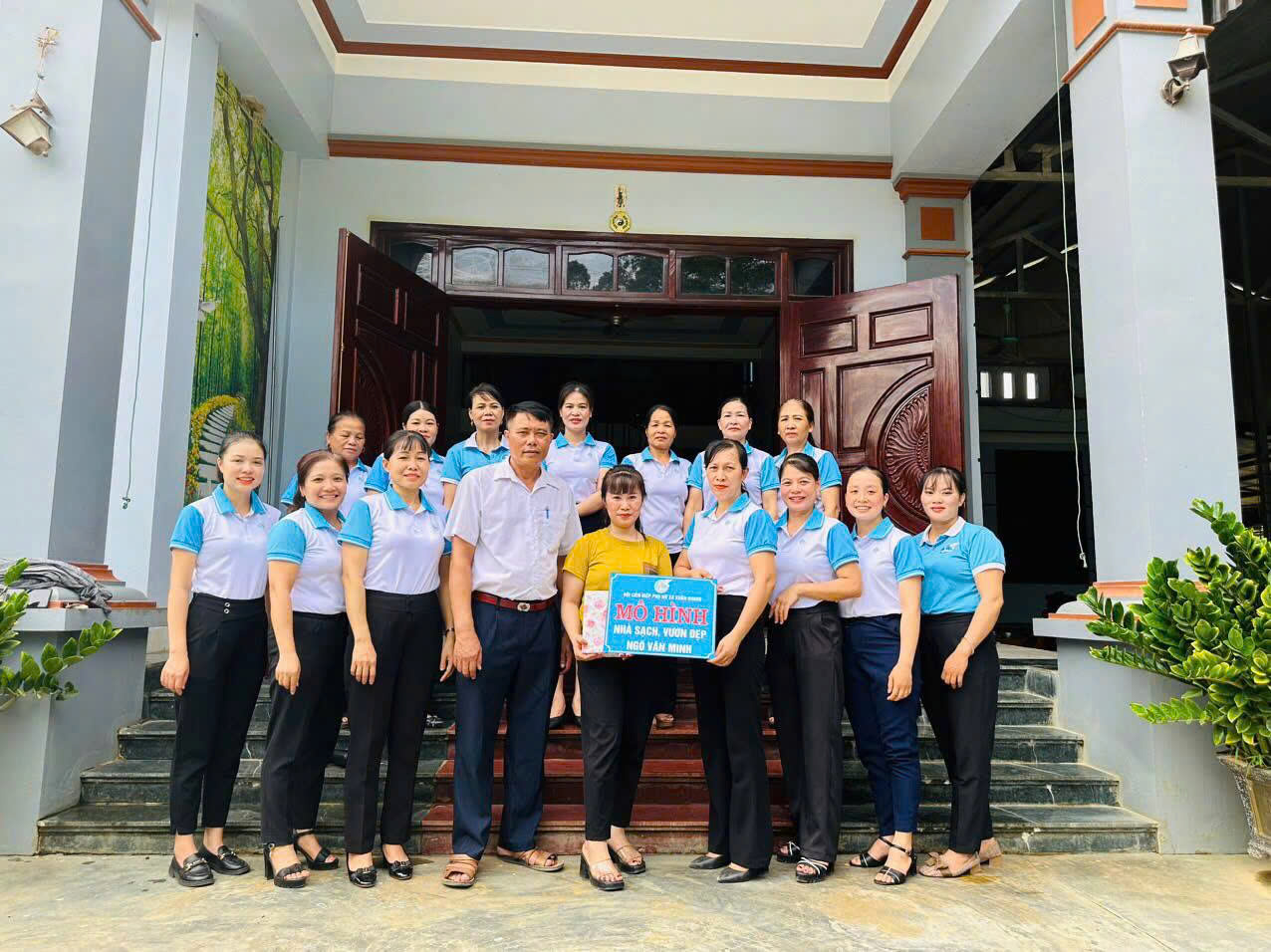 mo hinh nha sach vuon dep 3956986