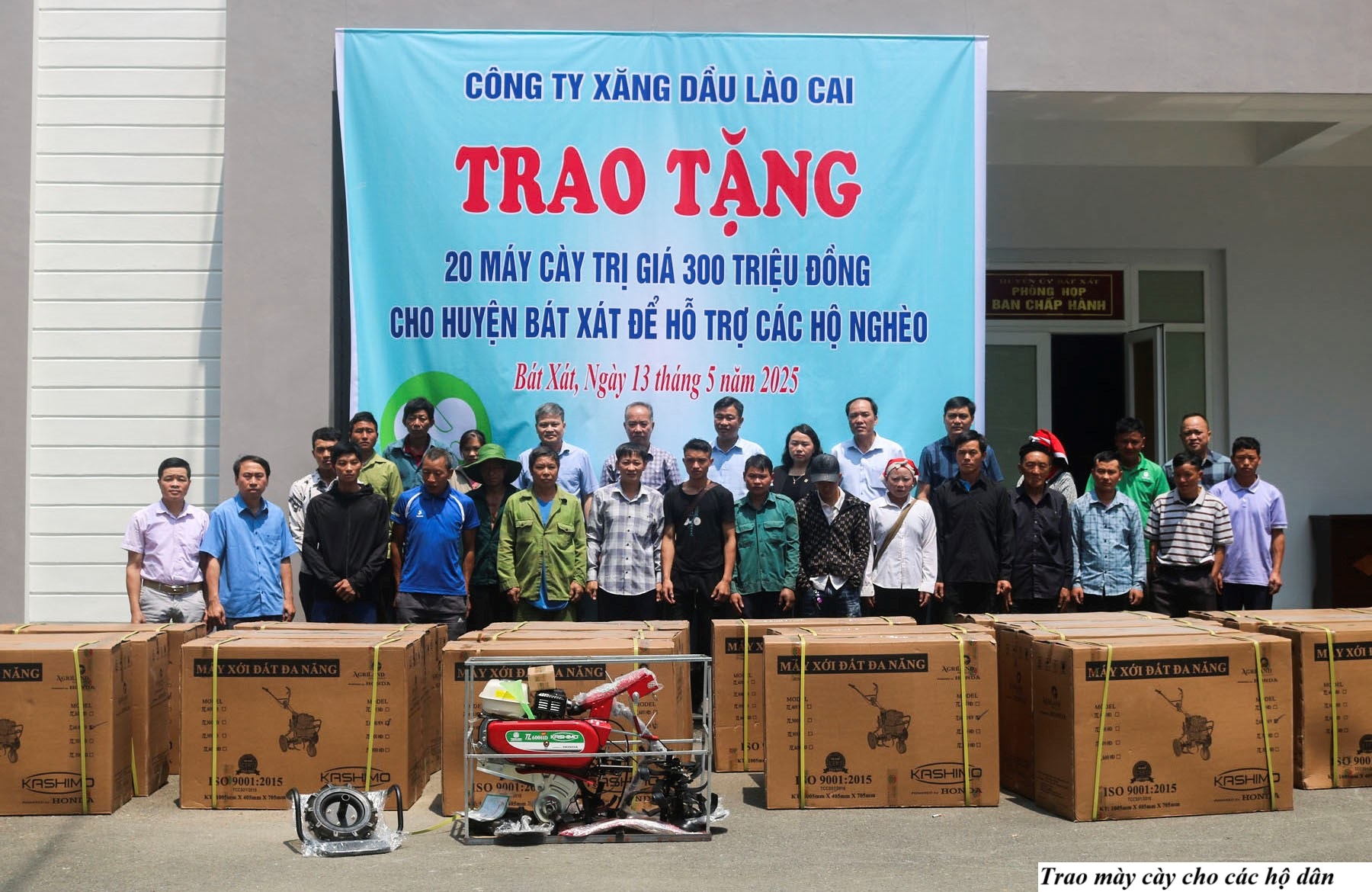 trao tang may cay cho cac ho dan 4875866