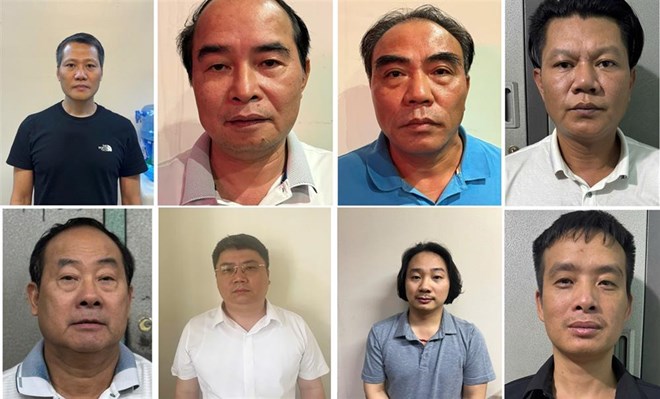 Khởi tố Tổng Giám đốc Công ty Khoáng sản và Luyện kim Việt Trung vì nhận hối lộ 1 Các đối tượng từ trái qua phải: Bùi Thanh Bình - Tổng Giám đốc Công ty Việt Trung, Nguyễn Văn Bình, Ngô Tiến Cương, Nguyễn Duy Nghiệp, Nguyễn Xuân Tốt, Nguyễn Văn Đức, Lê Xuân Định, Nguyễn Trường Giang. Ảnh: Bộ Công an