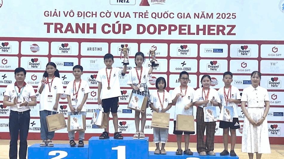 Lao Cai gianh 3 huy chuong Giai Vo dich Co vua tre quoc gia