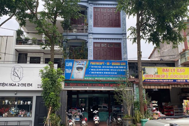 Nhiều cơ quan nói không có tiền trả trong vụ nợ gần 2 tỷ đồng tiền in ấn 1 Cửa hàng in ấn của bà Trần Thị Tám ở huyện Bảo Yên, tỉnh Lào Cai. Ảnh: Báo Lao Động