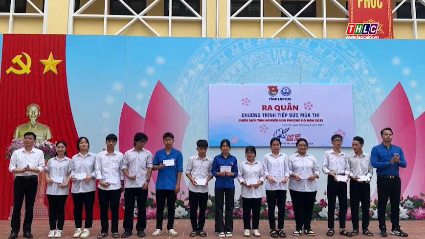 Nham dong vien hoc sinh vuot kho hoc tot Ban to chuc da trao 32 345656