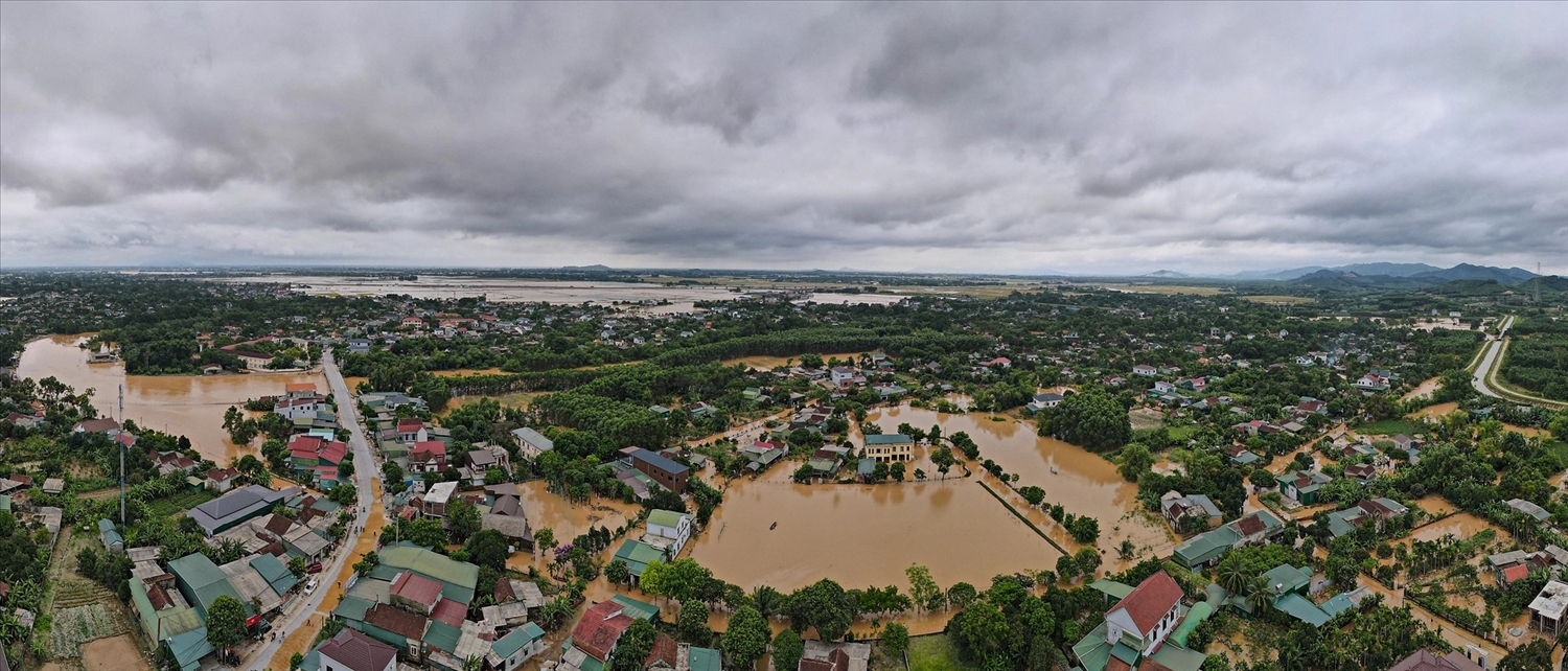 Nhieu xa o tinh Ha Tinh ngap sau sau tran lu dau mua