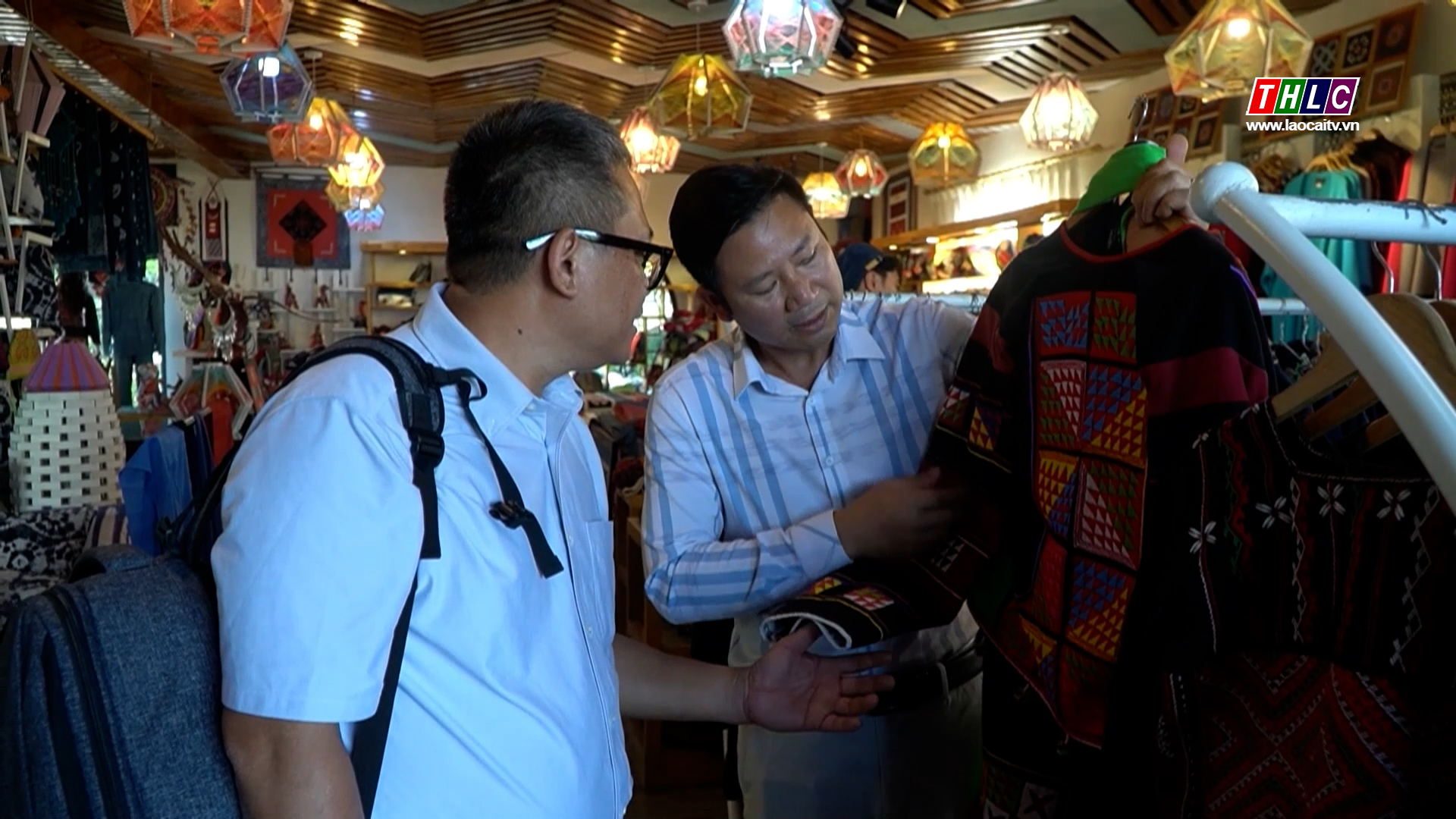Presstrip – Cầu nối truyền thông thúc đẩy quảng bá du lịch Lào Cai 2 Presstrip báo chí là hành trình kết nối, đồng hành, phát triển giữa những người làm báo với những người làm du lịch. (Ảnh Truyền Hình Lào Cai)