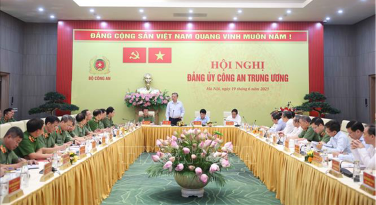 Tổng Bí thư Tô Lâm dự Hội nghị Đảng ủy Công an Trung ương 6 tháng đầu năm 2025 2 Ảnh: TTXVN