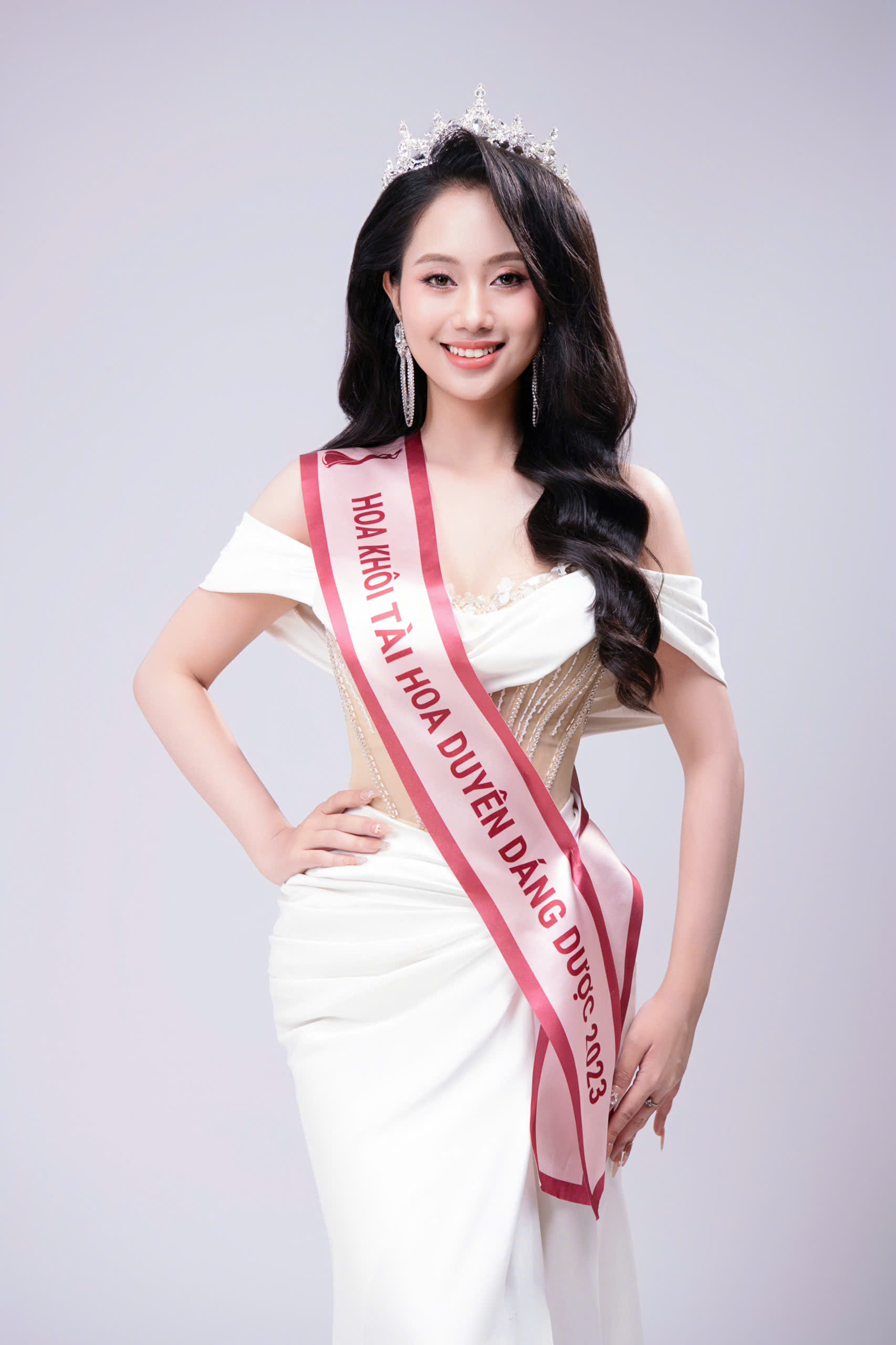 Mai Phương – Người đẹp nhân ái từ vùng cao Yên Bái bước ra sân khấu Hoa hậu Việt Nam 2024 2 Hoa khôi Tài Hoa duyên dáng Dược 2023