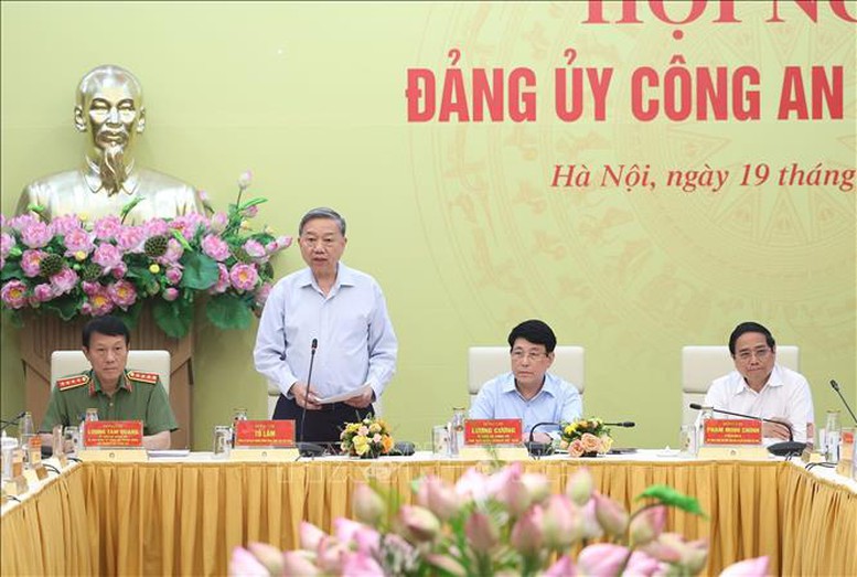 Tổng Bí thư Tô Lâm dự Hội nghị Đảng ủy Công an Trung ương 6 tháng đầu năm 2025 1 Tổng Bí thư Tô Lâm phát biểu tại hội nghị - Ảnh: TTXVN