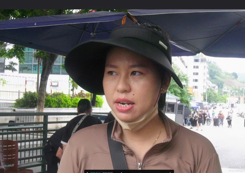 Lào Cai tăng cường kiểm soát buôn lậu và gian lận thương mại tại cửa khẩu quốc tế 5 Chị Nguyễn Thị Hoa, công dân phường Duyên Hải, thành phố Lào Cai (ảnh Nguyễn Hải )