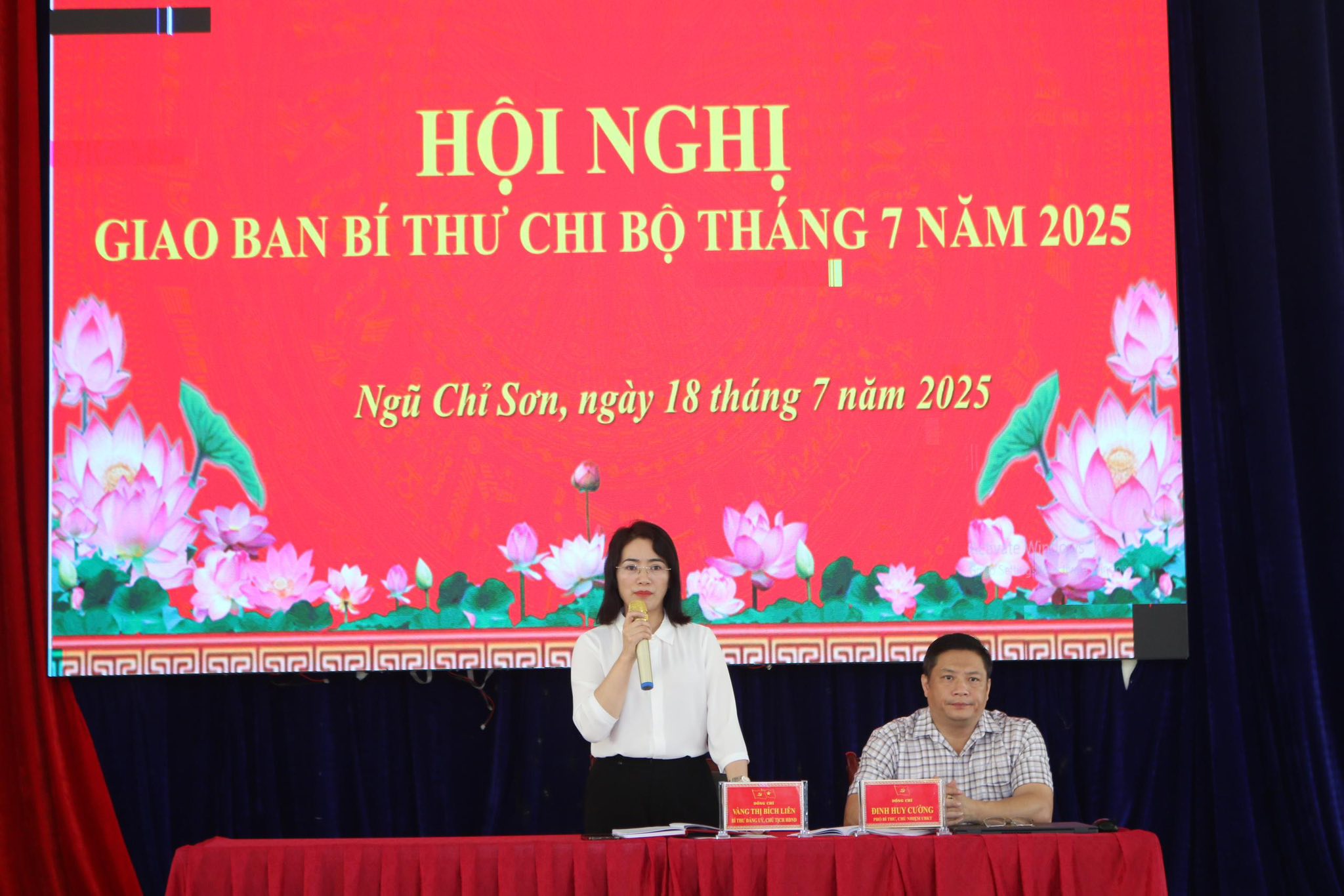 Quang cảnh hội nghị ( ảnh truyền hình Sa Pa )