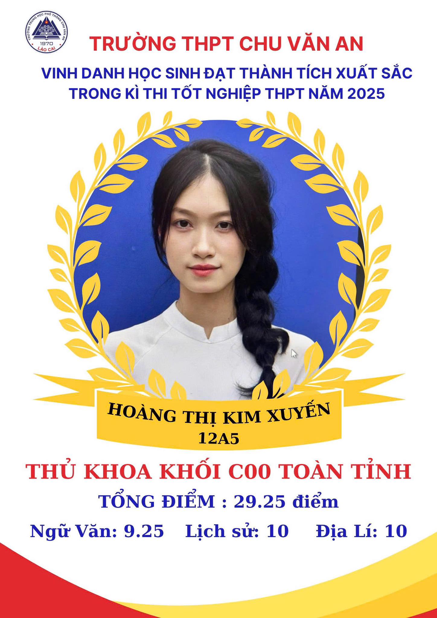 Hoàng Thị Kim Xuyến - Thủ khoa khối C00 xuất sắc nhất Lào Cai năm 2025 1 Hoàng Kim Xuyến và thành tích xuất sắc của em