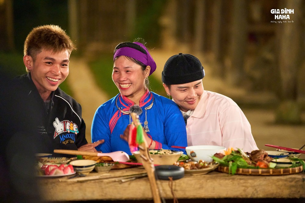 Những nét đẹp trong văn hoá của đồng bào người Tày tại Bản Liền, câu chuyện về tình người được tôn vinh qua "Gia đình Haha"