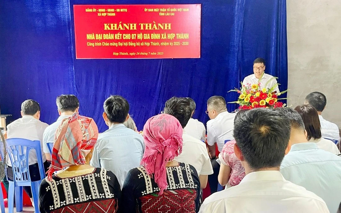Quang canh buoi le ban giao nha Dai doan ket 456767