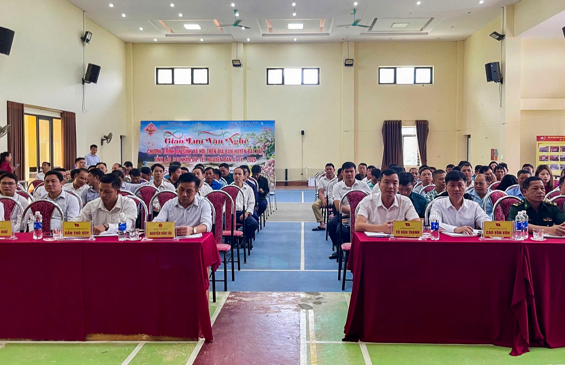 quang canh 8856767