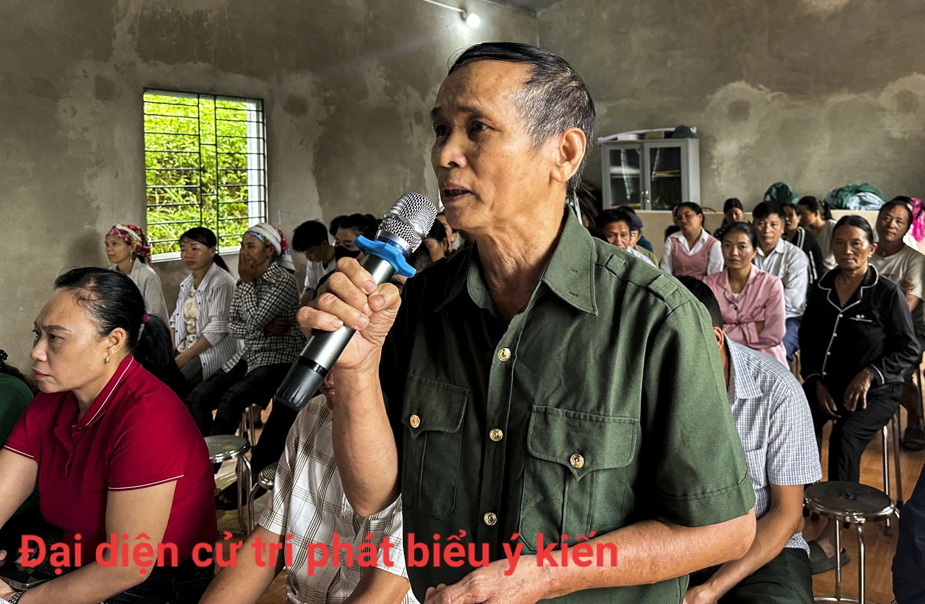Tổ đại biểu HĐND xã Trịnh Tường lắng nghe ý kiến cử tri trước kỳ họp giữa năm 2025 3 Đại diện cử tri phát biểu ý kiến. (Ảnh truyền thông khu vực Bát Xát)