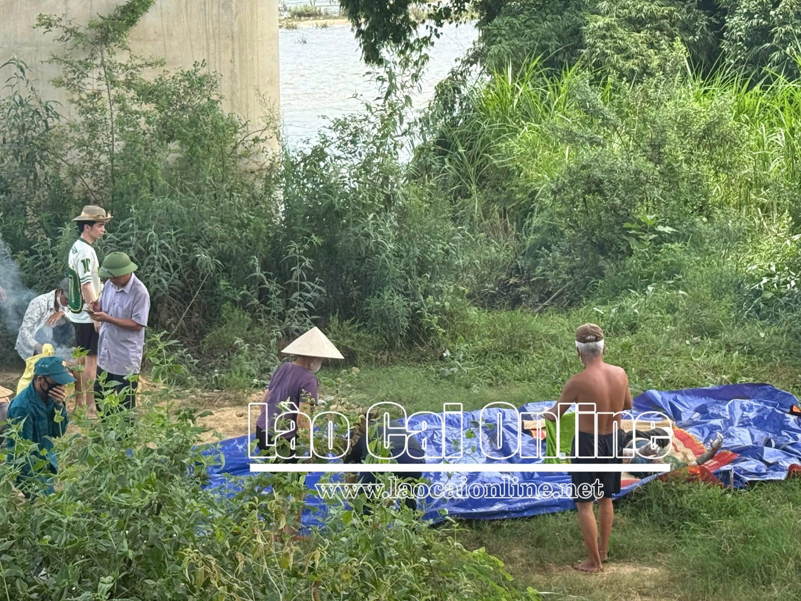 Tìm thấy thi thể cháu bé 13 tuổi sau 5 ngày mất tích khi đi câu cá ở Lào Cai 2 Tìm thấy thi thể sau 5 ngày nỗ lực