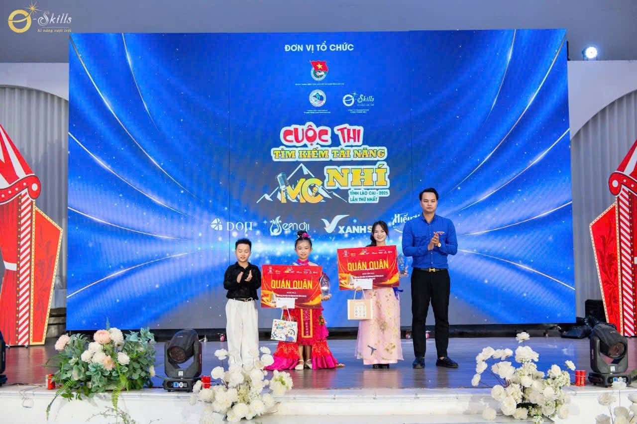 Trần Lê Hà Vy giành quán quân MC nhí Lào Cai 2025