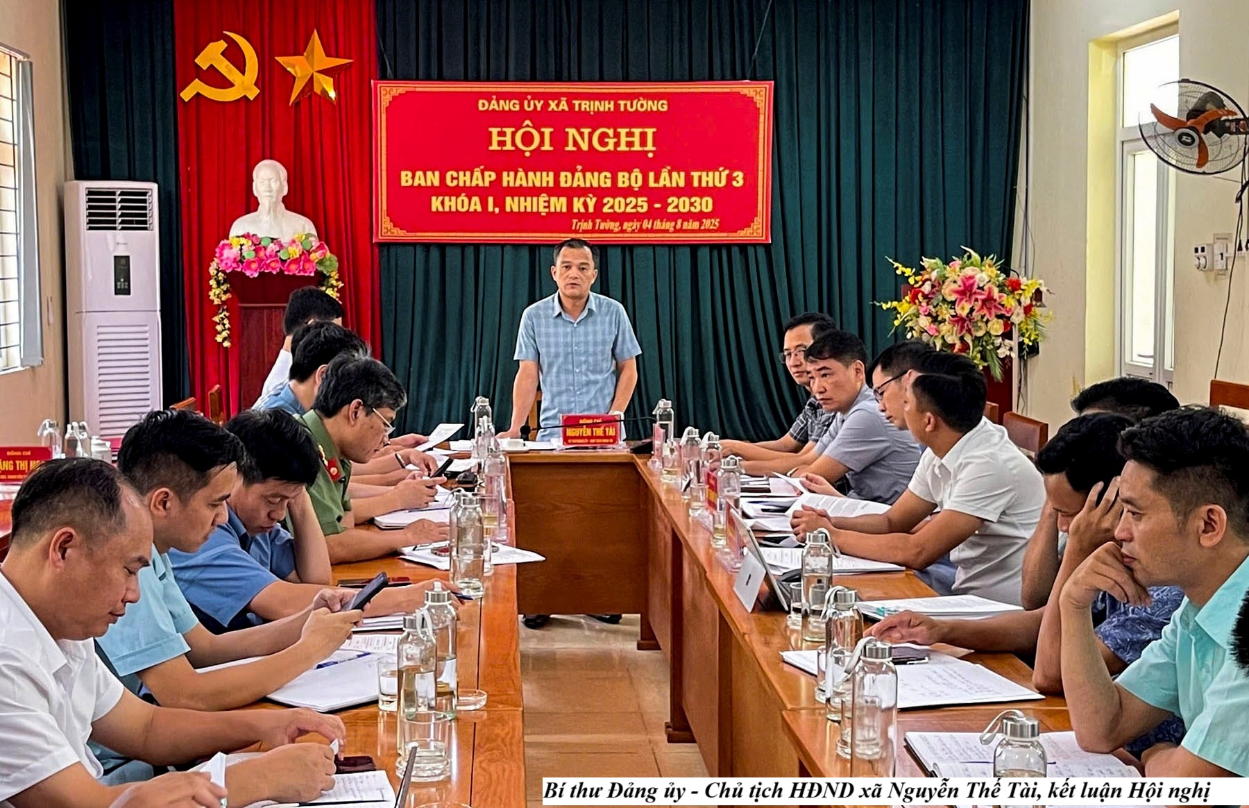 Ban Chấp hành Đảng bộ xã Trịnh Tường họp lần thứ 3, thống nhất nội dung Đại hội khóa I 1 Bí thư Đảng uỷ - Chủ tịch HĐND xã Nguyên Thế Tài, kết luận Hội nghị ( ảnh truyền thông khu vực Bát Xát )