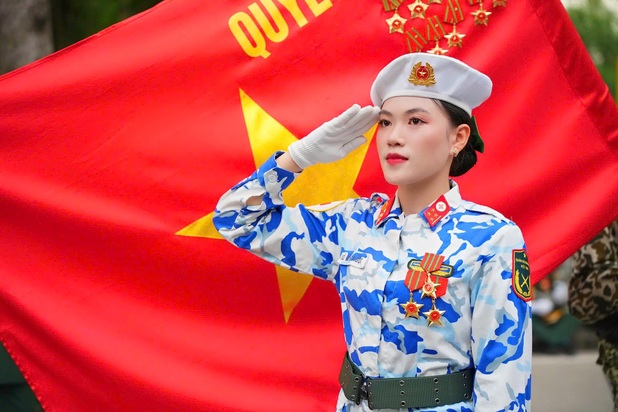 Cô là một trong những gương mặt trẻ tiêu biểu đại diện cho thế hệ hôm nay. Ảnh Hương Chè Xuân