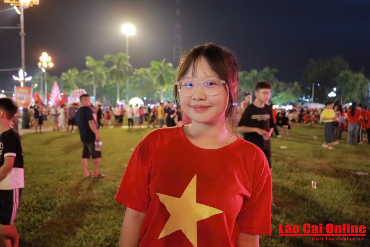 Không khí sôi động hào hùng tại Chương trình nghệ thuật đặc biệt “Bản hùng ca cách mạng” 9 Em Ngọc Hà tại đêm nghệ thuật “Bản hùng ca cách mạng”.