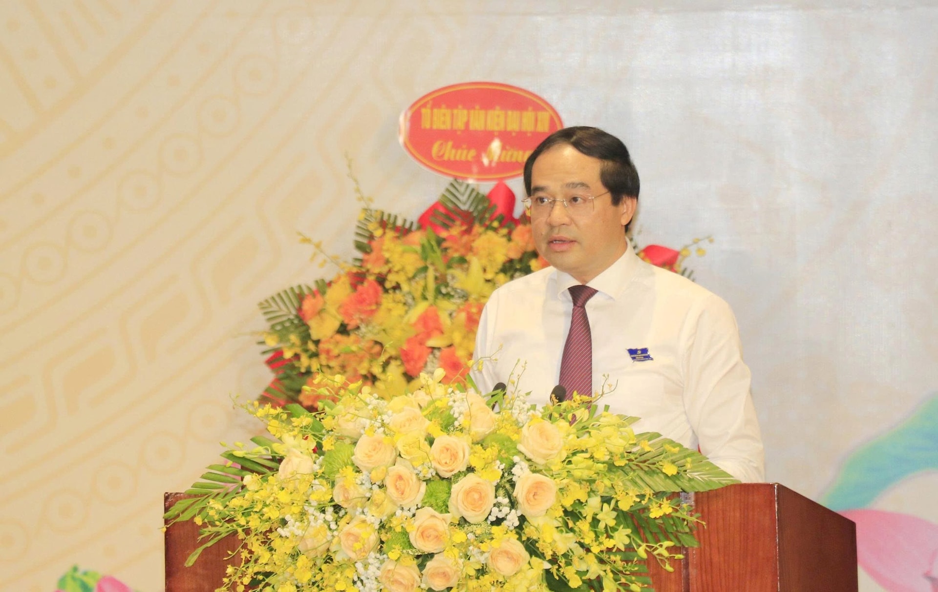 Lào Cai định hướng phát triển du lịch thành ngành kinh tế mũi nhọn giai đoạn 2025-2030 5 Bí thư Tỉnh uỷ Lào Cai Trịnh Xuân Trường phát biểu chỉ đạo Đại hội. Ảnh: Tuấn Trung.