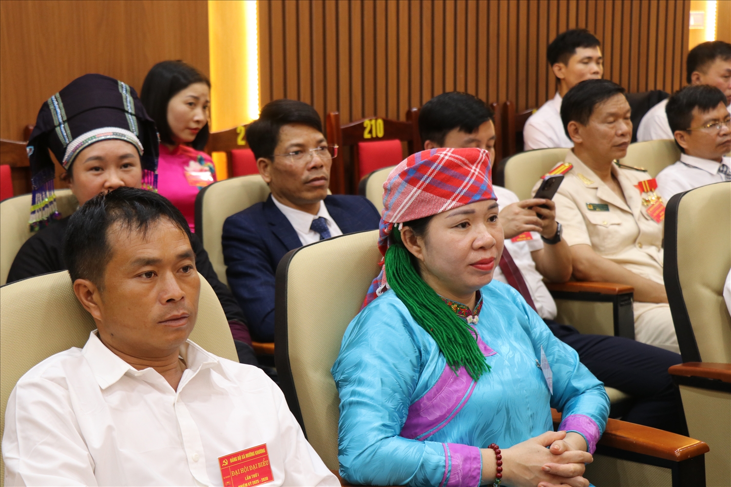 Đến năm 2030, tỷ lệ hộ nghèo xã vùng cao Mường Khương còn dưới 8% 2 Các đại biểu dự Đại hội. (Ảnh Trọng Bảo)