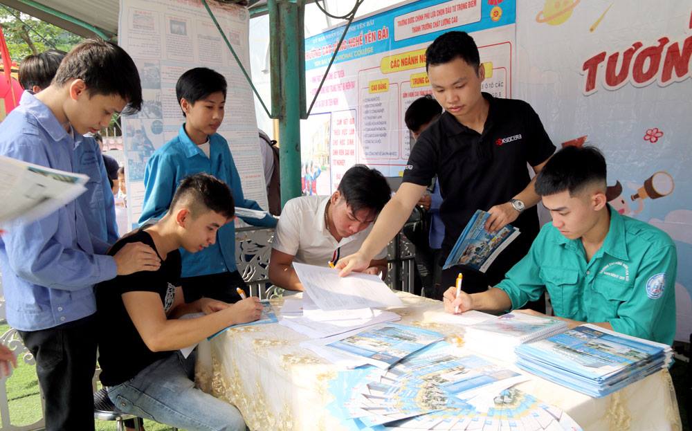 Lào Cai tuyển sinh đào tạo nghề cho 13.897 người 2 Nâng cao chất lượng, hiệu quả hoạt động của các cơ sở giáo dục nghề nghiệp, nâng cao chất lượng nguồn lao động tại địa phương