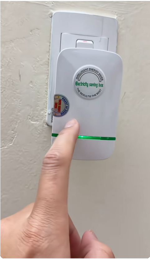 Cẩn trọng với thiết bị tiết kiệm điện: Chiêu trò lùa gà giữa cao điểm nắng nóng 1 Thiết bị tiết kiệm điện được bày bán trên mạng
