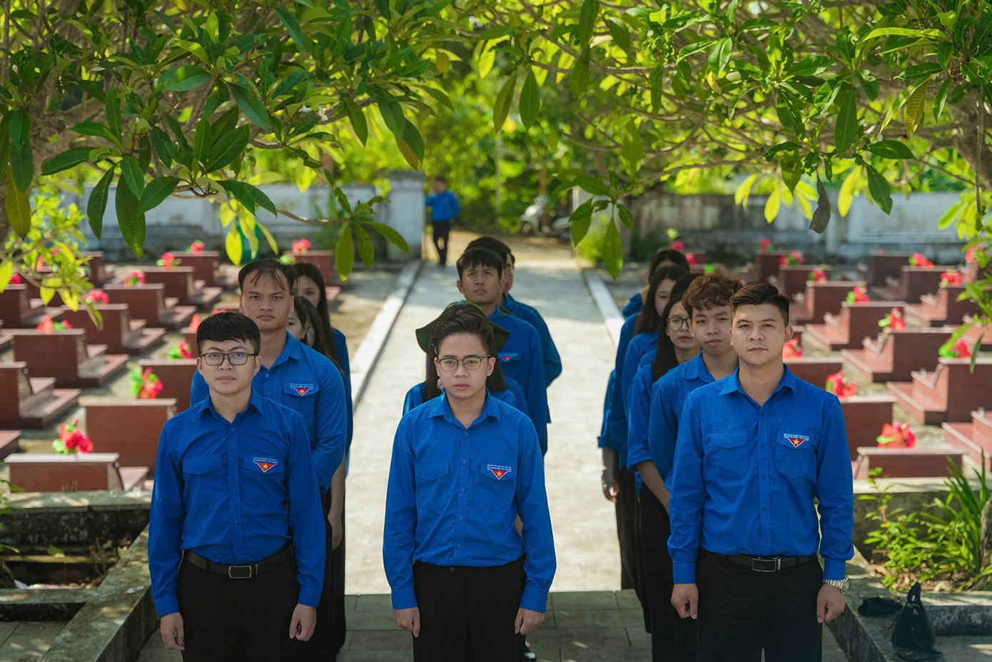 Sinh viên Thủ đô tri ân các anh hùng liệt sĩ.