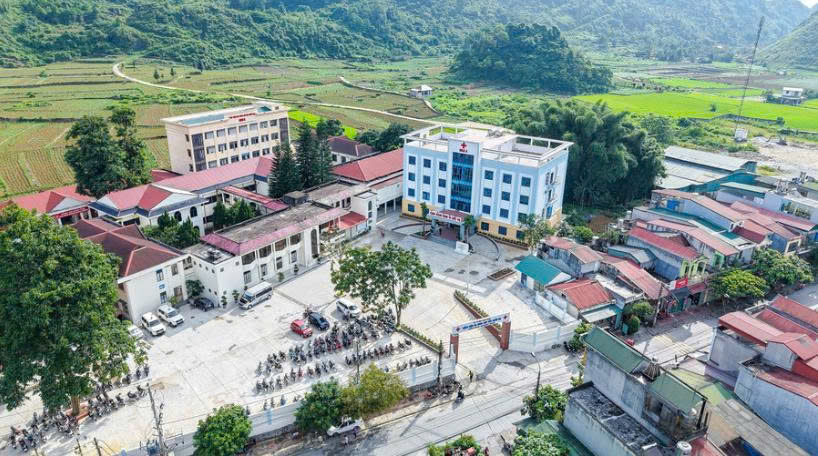 Toan canh cong trinh Khoa kham benh va dieu tri Benh vien Da khoa khu vuc Quan Ba. 45456