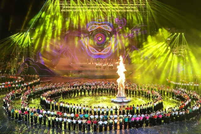 Xòe Thái là 1 trong 4 di sản văn hóa phi vật thể ở Lào Cai được UNESCO ghi danh.